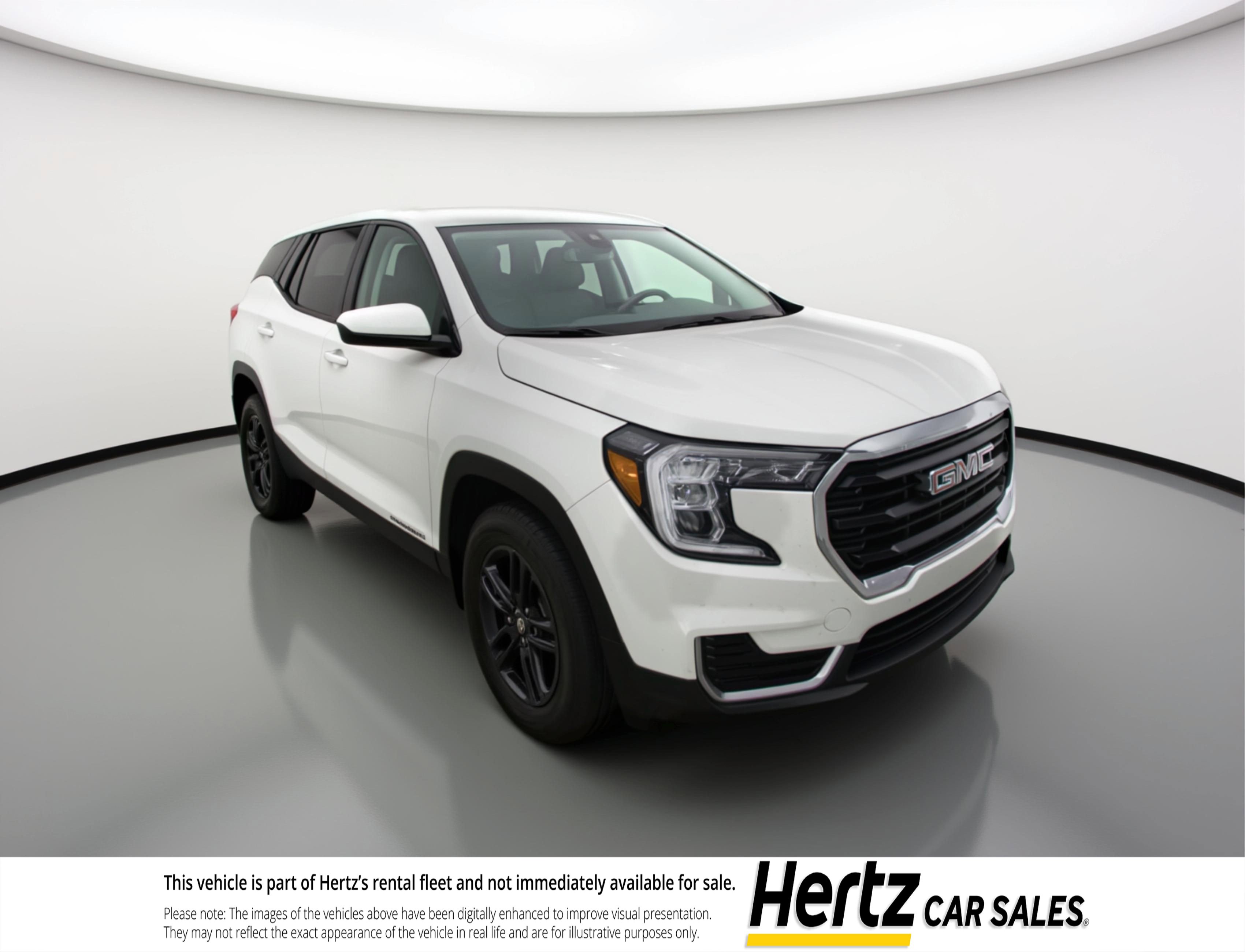 Used 2024 GMC Terrain SLE FWD image 1