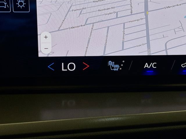 New 2026 Chevrolet Traverse LT w/ Driver Confidence Package image 22