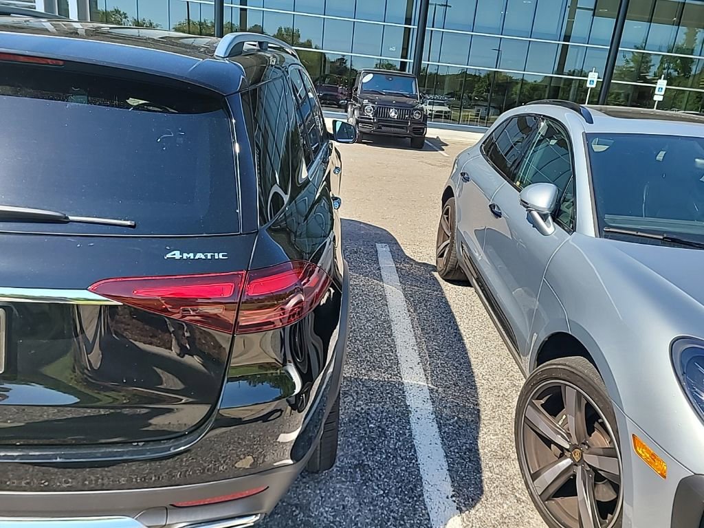 Certified 2025 Mercedes-Benz GLE 350 4MATIC image 8