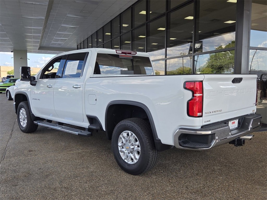 Used 2024 Chevrolet Silverado 2500 LTZ w/ LTZ Convenience Package image 3