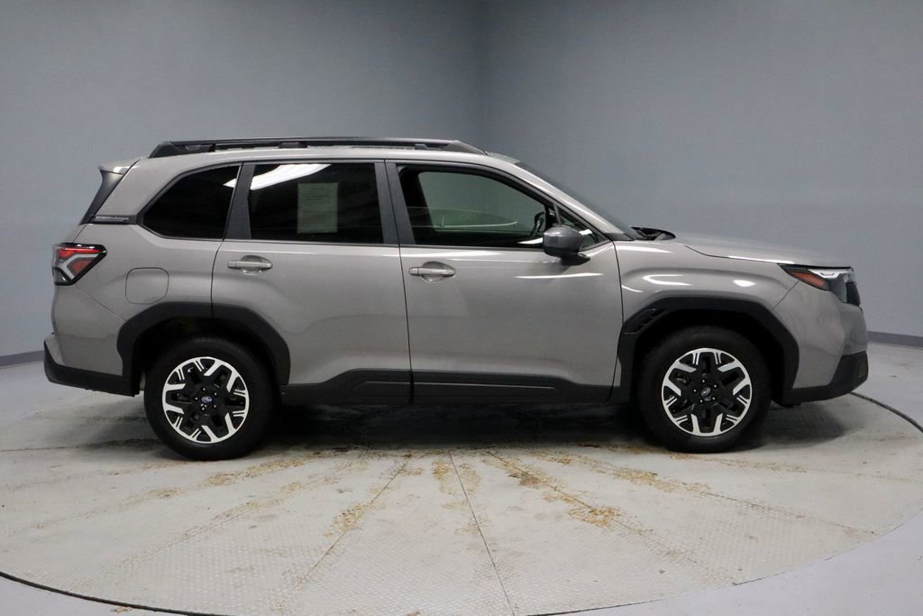 Used 2025 Subaru Forester Premium w/ Convenience Package #1 image 12