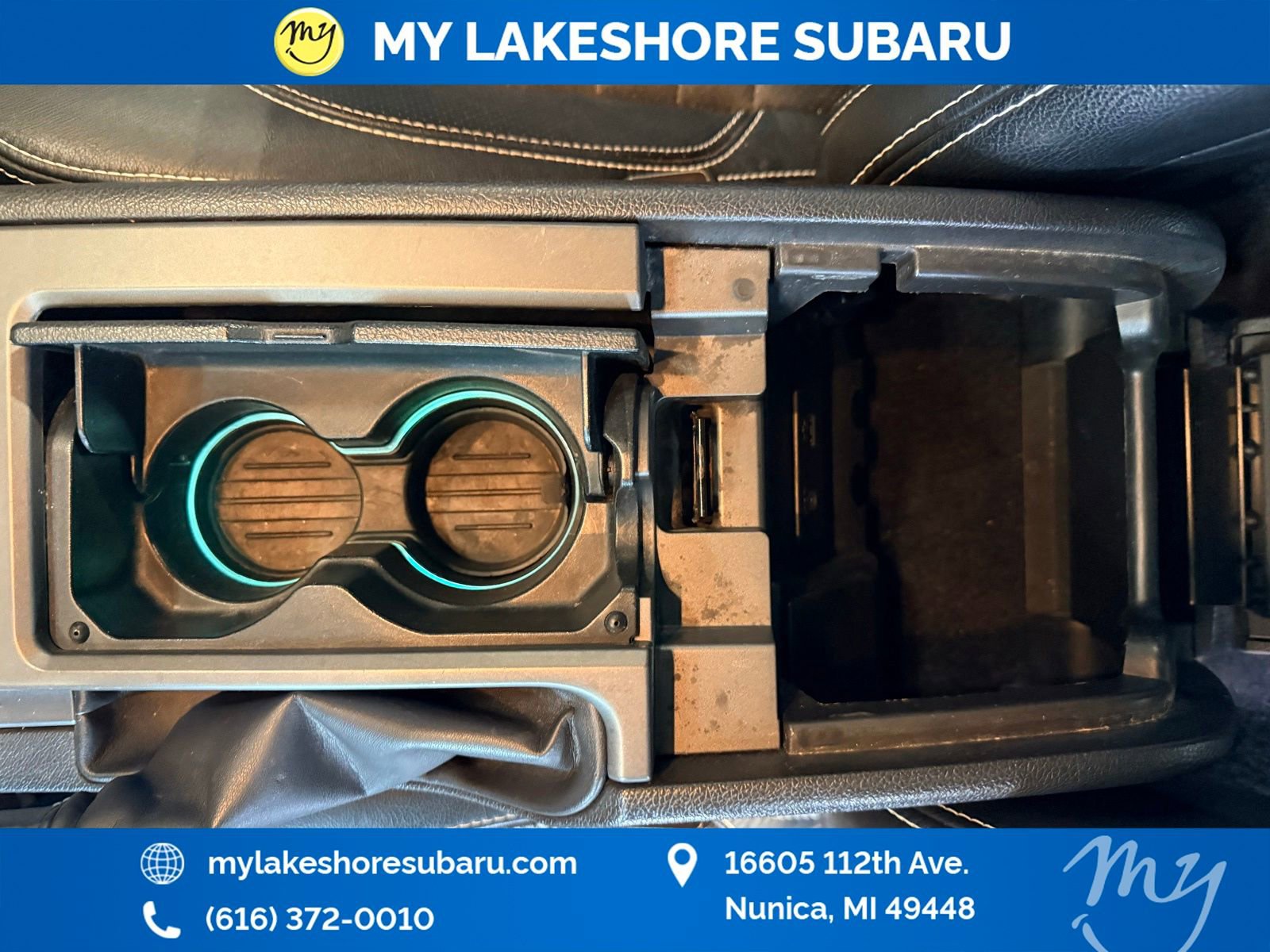 Used 2010 Ford Mustang Convertible image 17