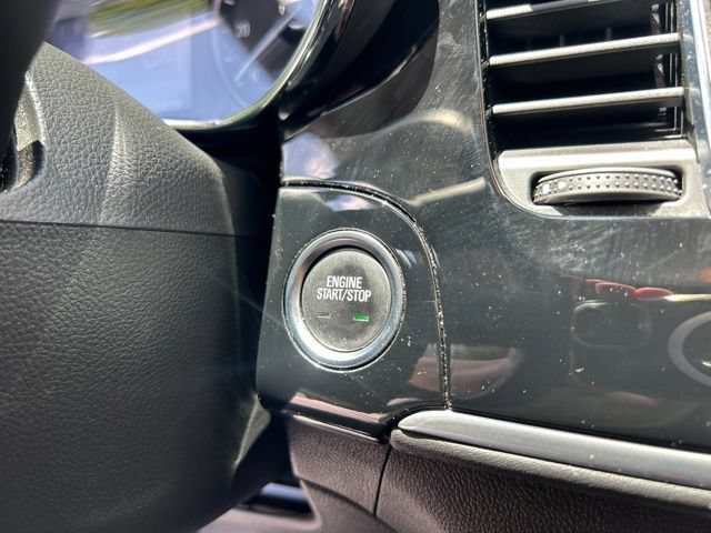 Used 2019 Buick Encore Essence w/ Experience Buick Package FWD image 27