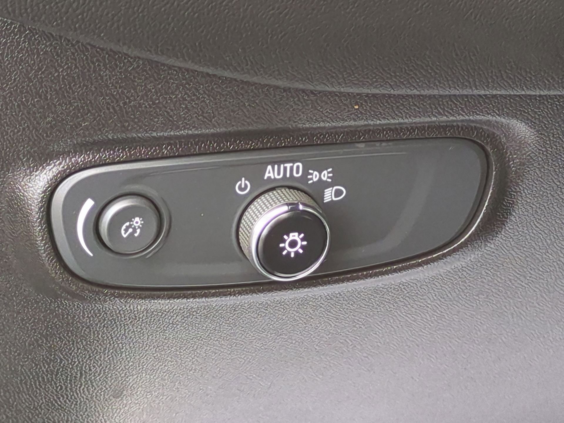 Used 2022 Chevrolet Equinox RS AWD/4WD image 18