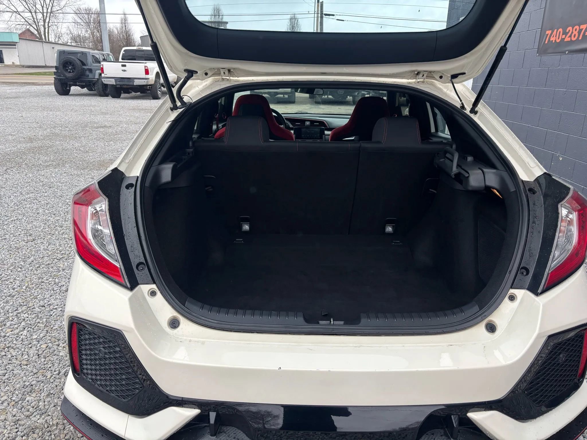 Used 2018 Honda Civic Type R image 4