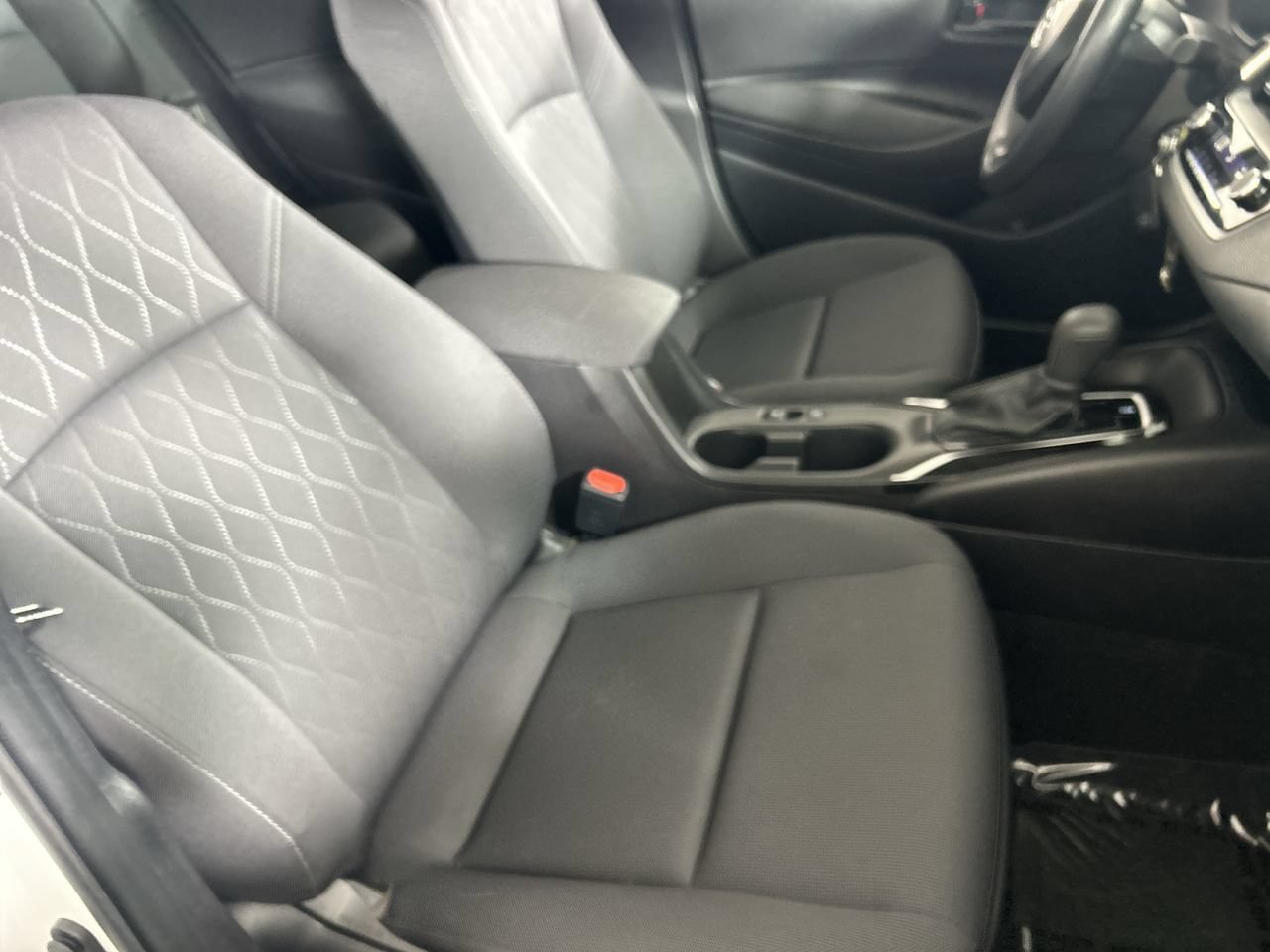 Used 2025 Toyota Corolla LE FWD image 26