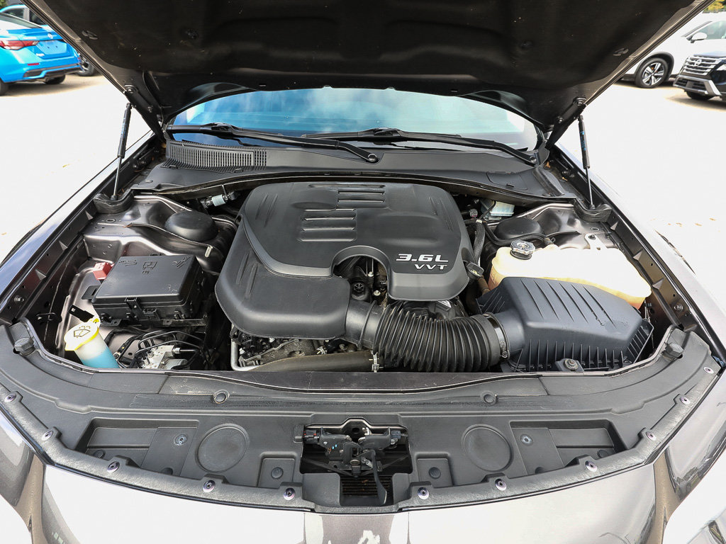 Used 2021 Chrysler 300 Touring L RWD image 20
