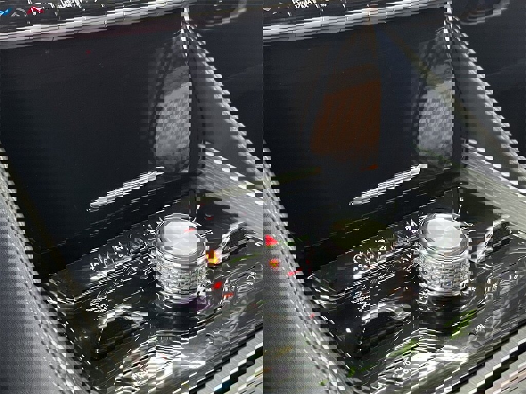 Used 2023 Jeep Wagoneer Series III w/ Preferred Equipment Group image 27