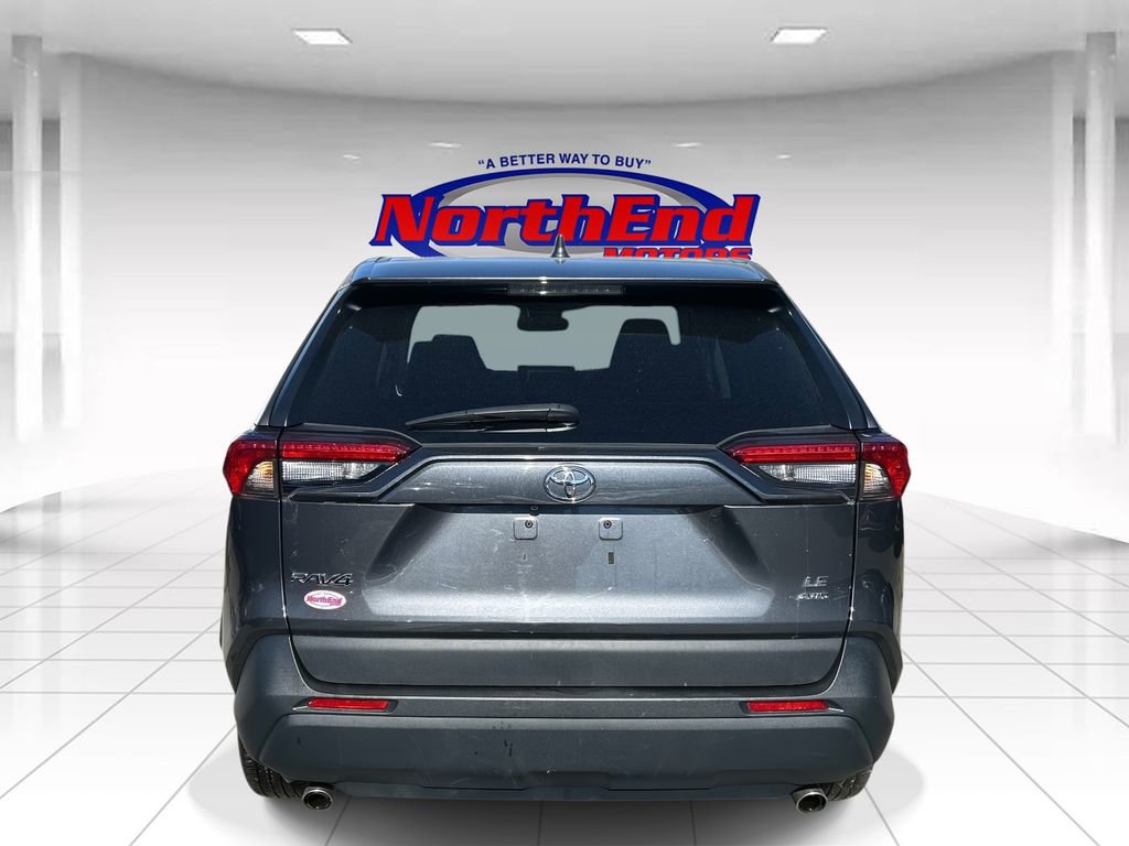 Used 2024 Toyota RAV4 LE image 4