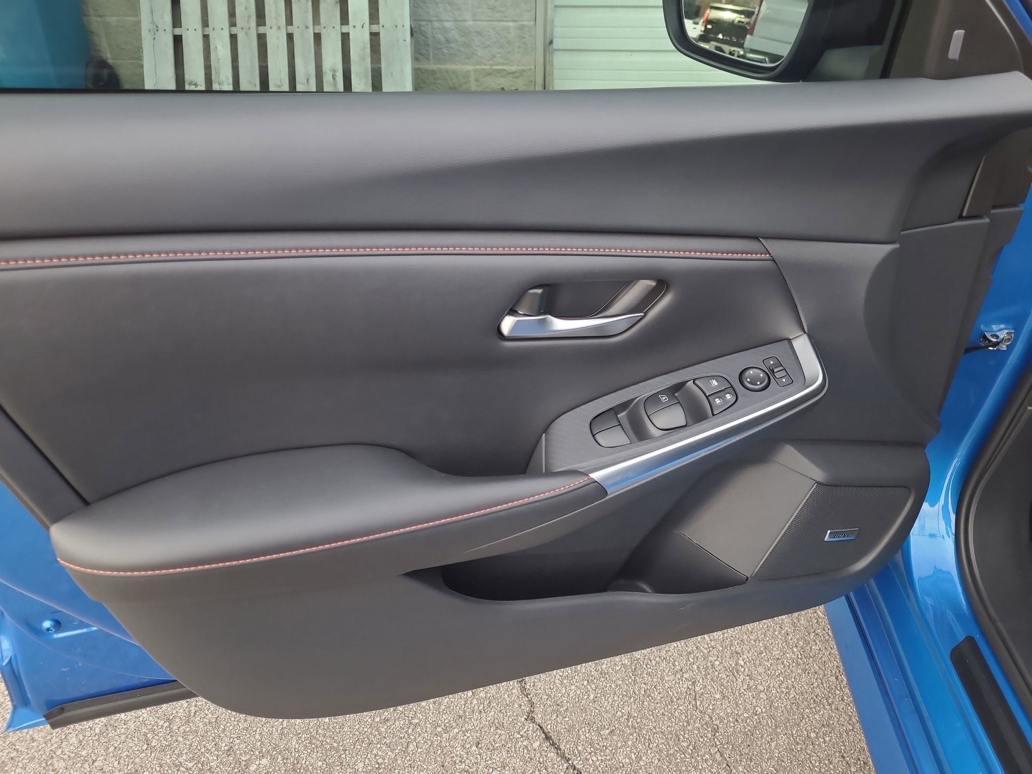 Used 2024 Nissan Sentra SR w/ SR Premium Package image 12