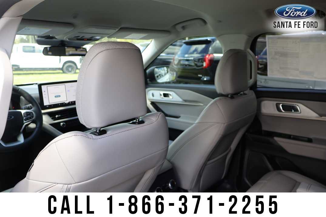 New 2026 Ford Explorer Active w/ Active Comfort Package RWD image 19