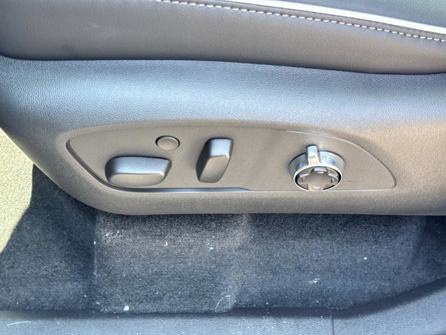 New 2027 Buick Enclave Avenir w/ LPO, Illumination Package FWD image 26