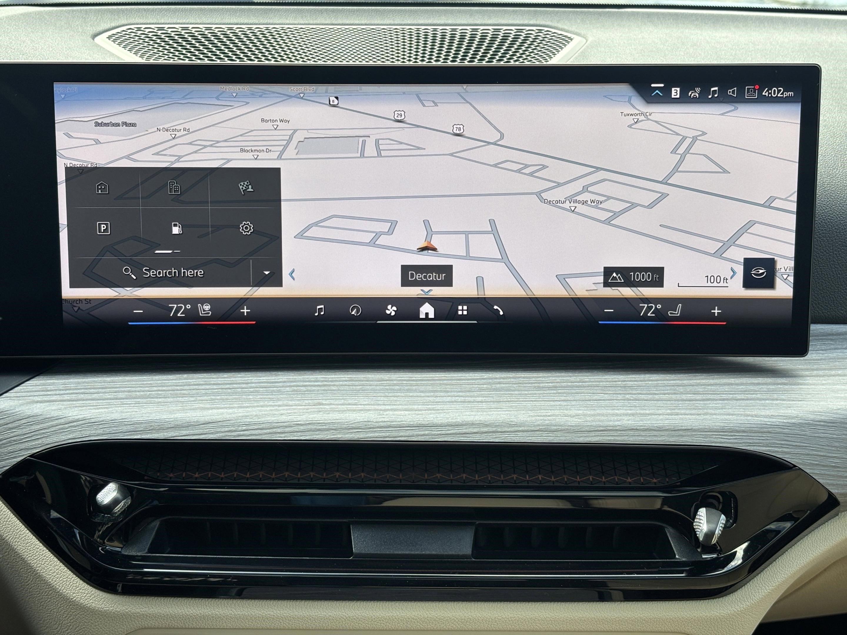 Used 2026 BMW 330i xDrive Sedan w/ Convenience Package image 15