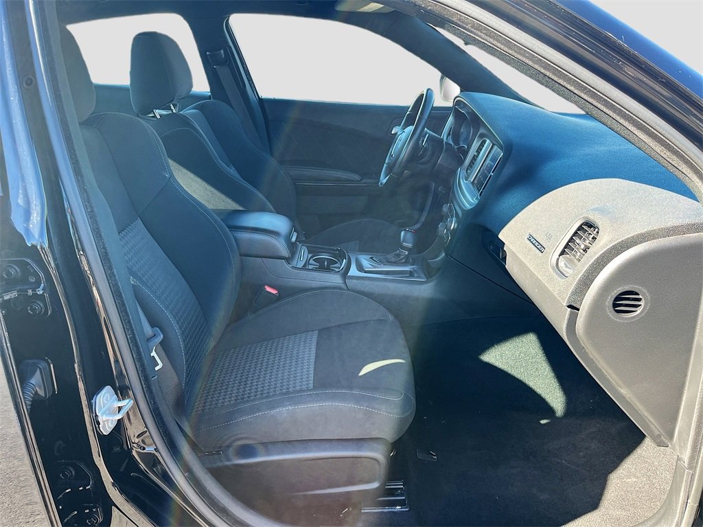Used 2022 Dodge Charger R/T w/ Performance Handling Group image 28