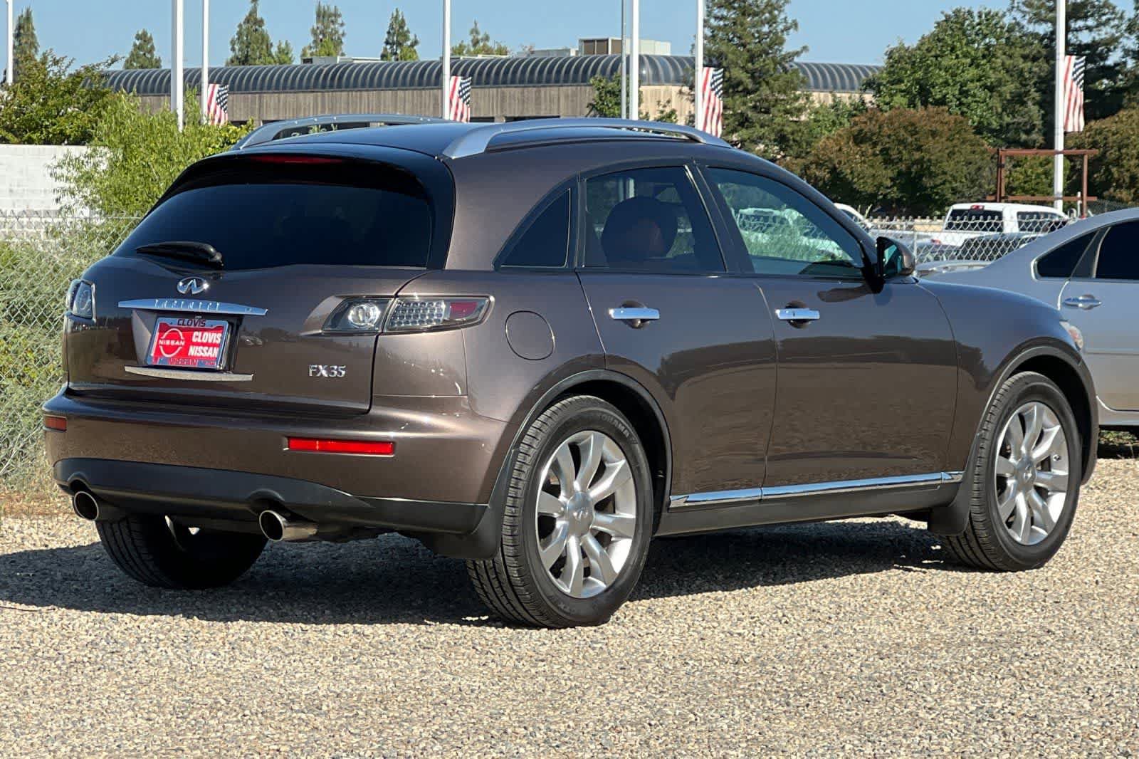 Used 2006 INFINITI FX35 2WD image 3