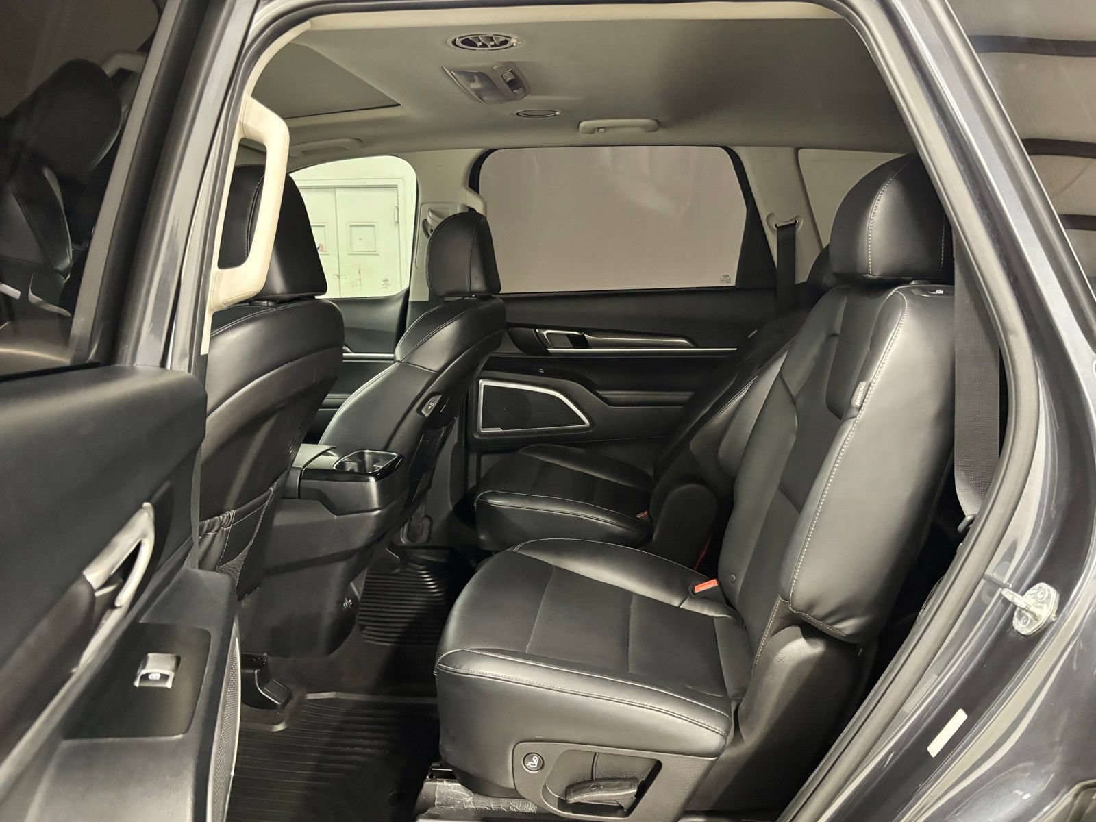 Used 2024 Kia Telluride S w/ S Sunroof Package FWD image 19