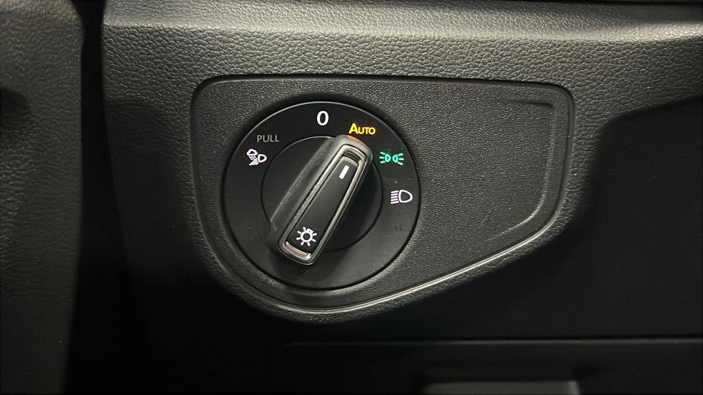 Used 2023 Volkswagen Atlas Cross Sport SE image 27