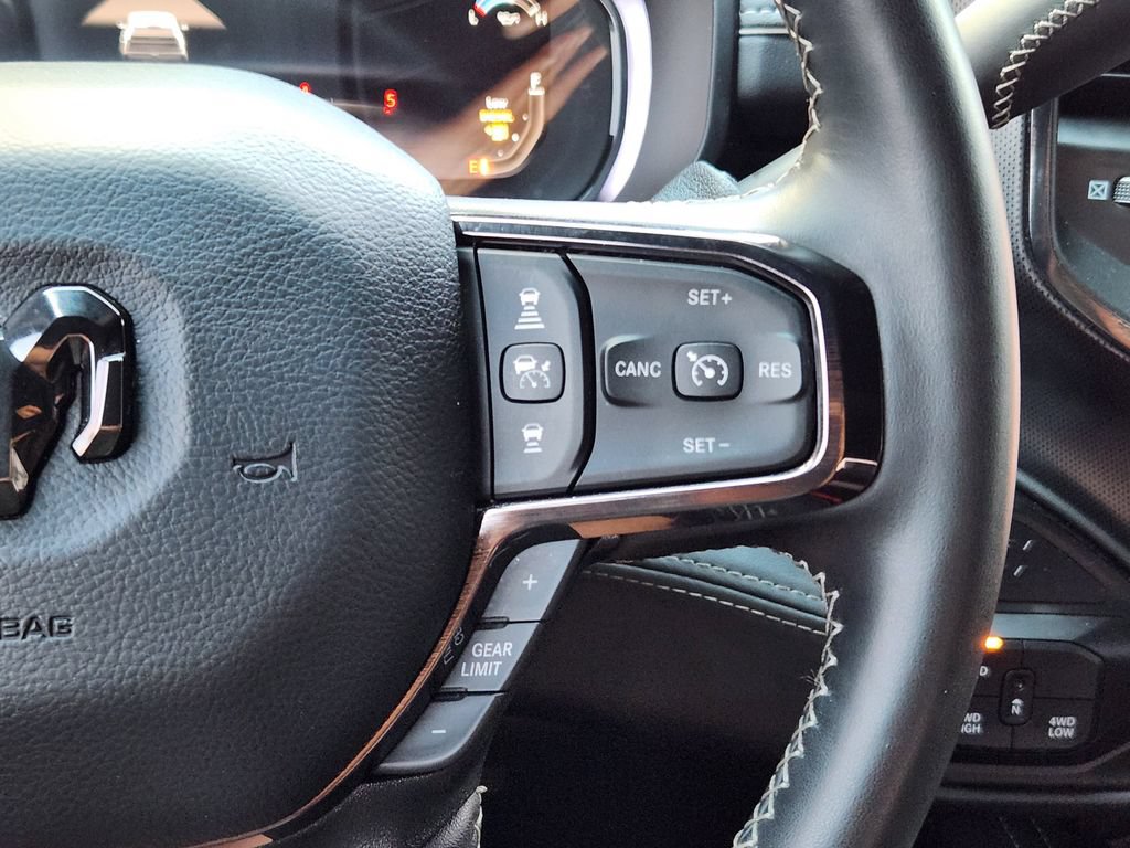 Used 2025 RAM 2500 Limited AWD/4WD image 18