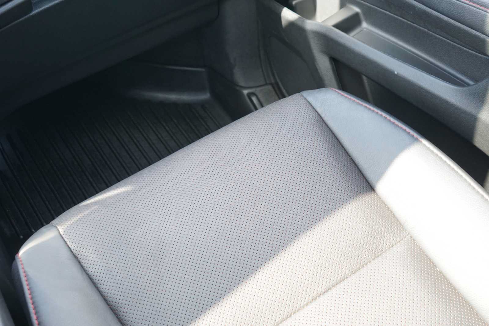 Used 2024 Honda Passport Black Edition image 21