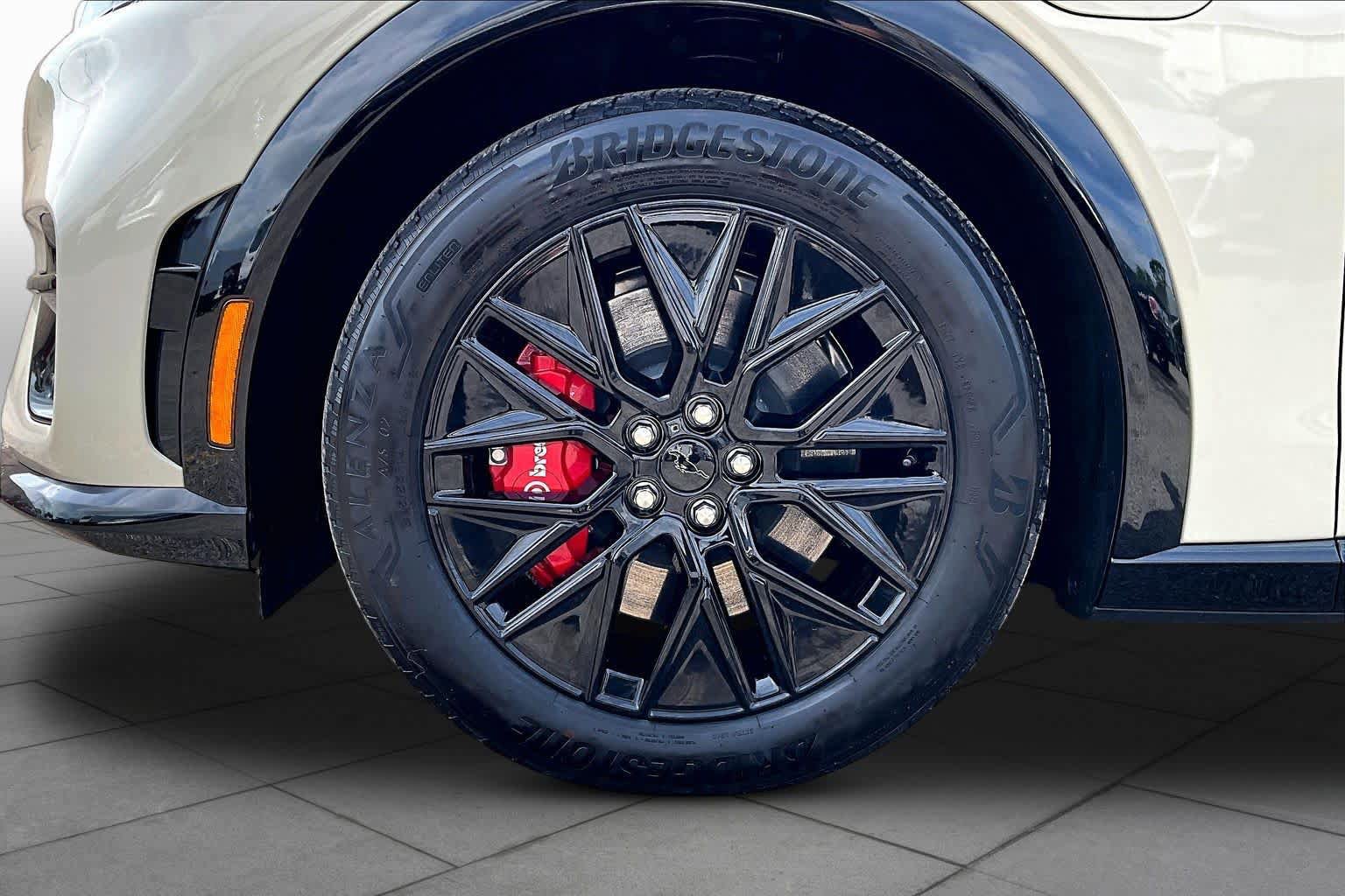 Used 2025 Ford Mustang Mach-E Premium w/ Sport Appearance Package AWD/4WD image 15