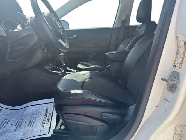 Used 2021 Jeep Compass Latitude FWD image 9