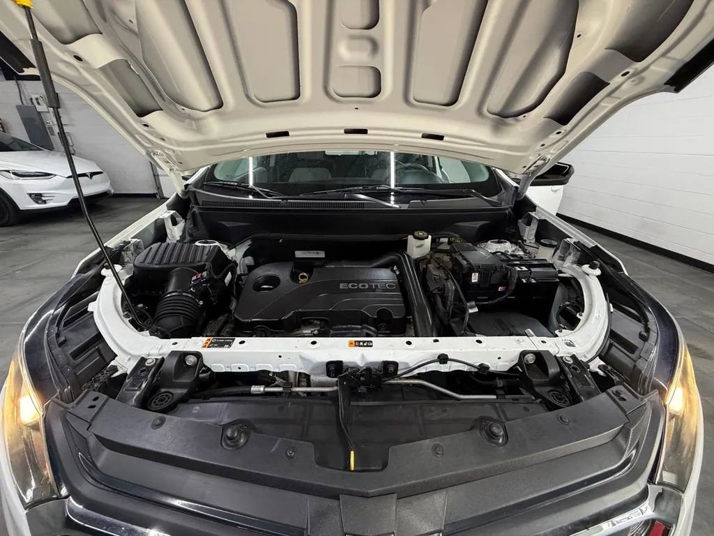 Used 2019 Chevrolet Equinox LS w/ LPO, Cargo Package FWD image 20