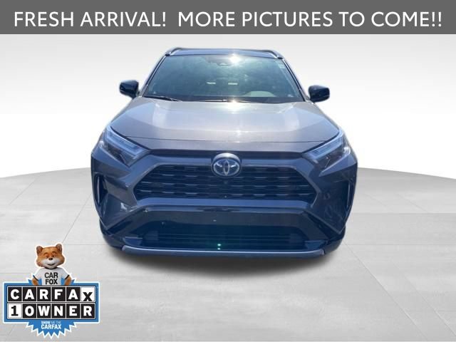 Used 2022 Toyota RAV4 XSE AWD/4WD image 2