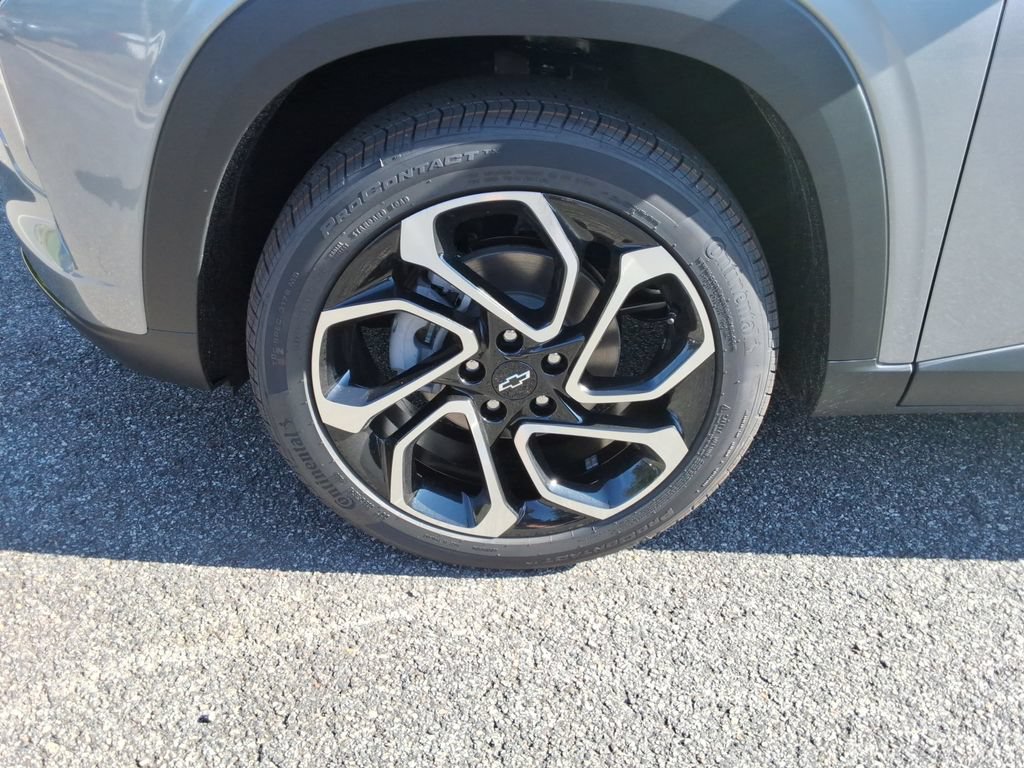 New 2026 Chevrolet Trax RS w/ Driver Confidence Package FWD image 10