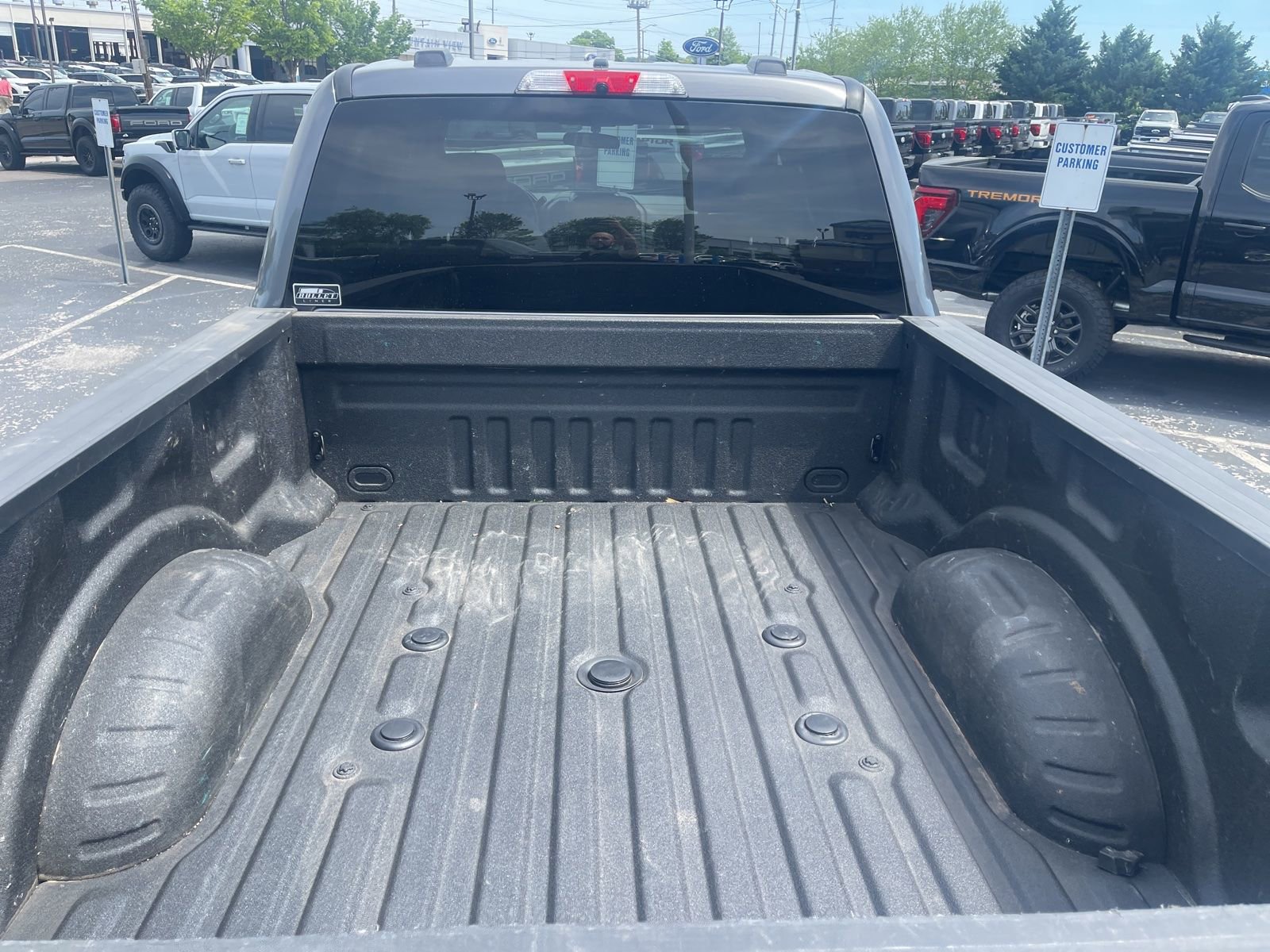Used 2021 Ford F250 XL w/ STX Appearance Package image 4