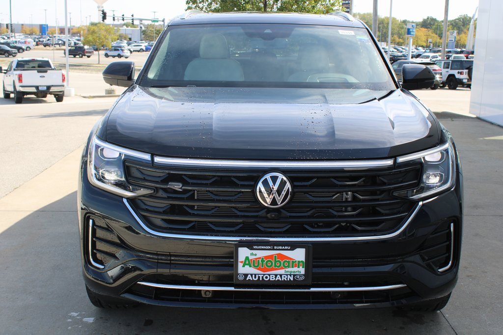 New 2026 Volkswagen Atlas Cross Sport SEL Premium R-Line image 2