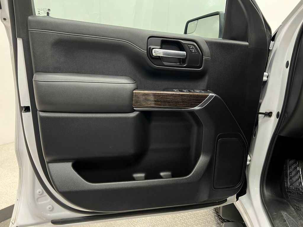 Used 2019 GMC Sierra 1500 SLE w/ X31 Off-Road Package AWD/4WD image 14