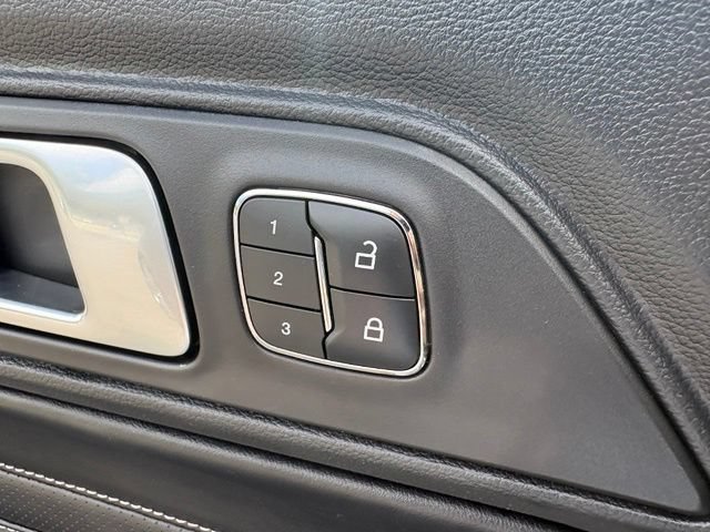 Used 2021 Ford Mustang GT Premium w/ Equipment Group 401A RWD image 25