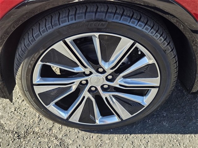 New 2025 Cadillac Lyriq Luxury image 9