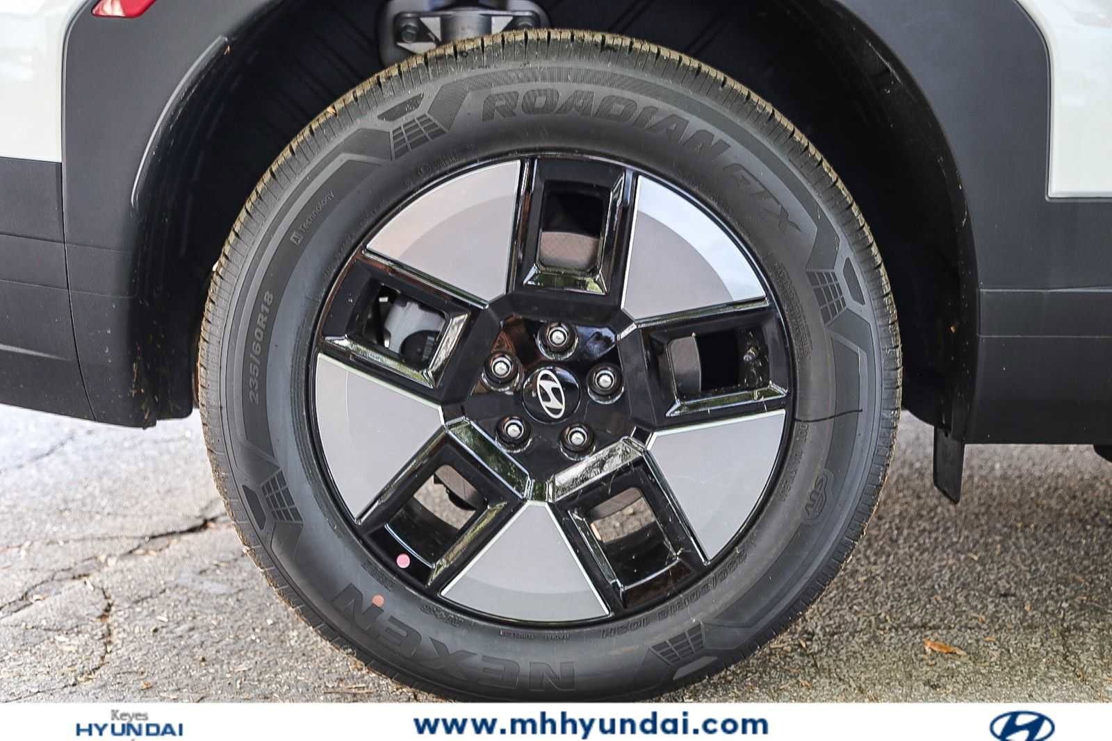 New 2026 Hyundai Santa Fe SE FWD image 11