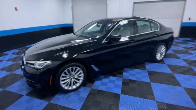 Used 2021 BMW 540i xDrive w/ Premium Package AWD/4WD image 4