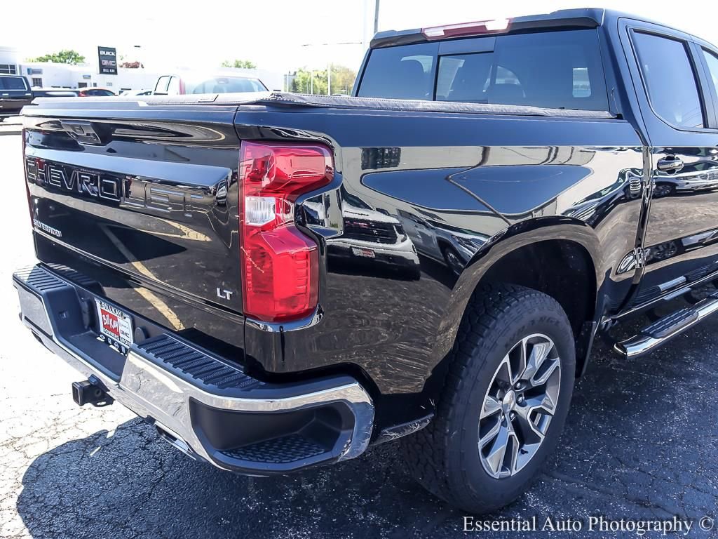 Used 2024 Chevrolet Silverado 1500 LT AWD/4WD image 8
