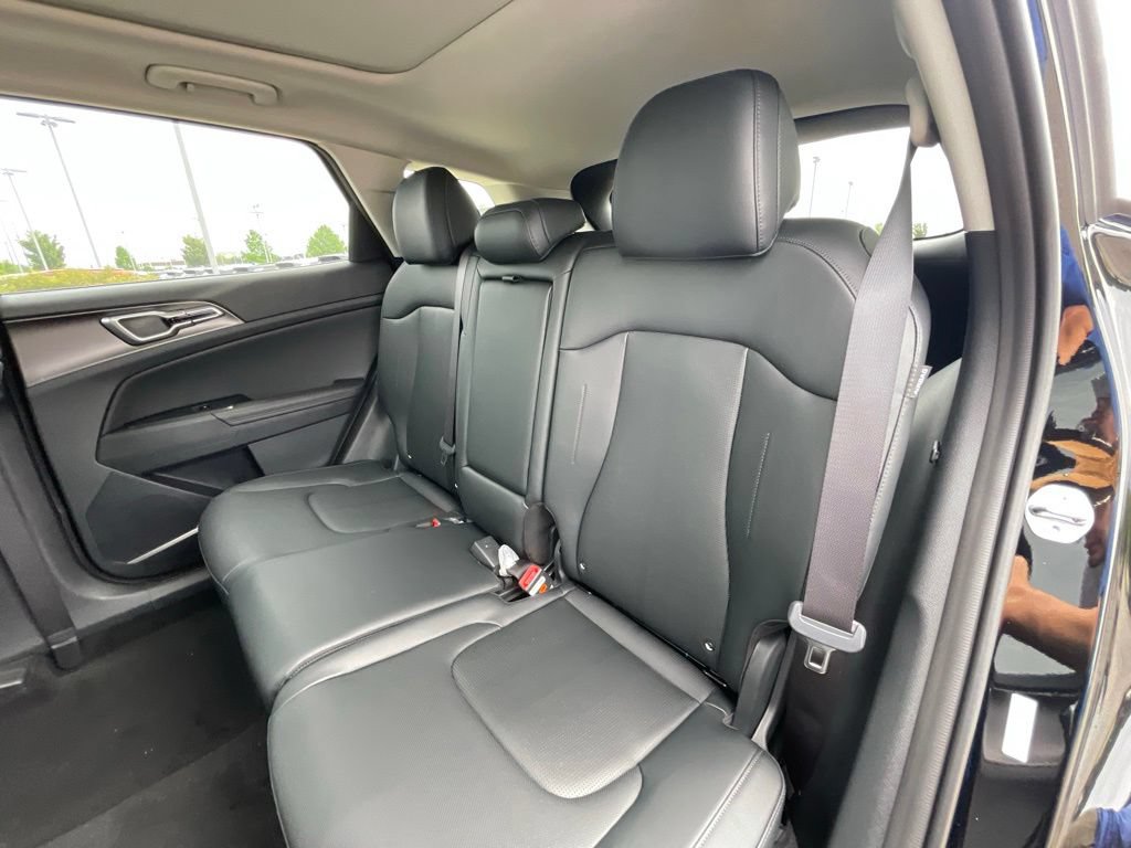 New 2026 Kia Sportage EX w/ EX Panorama Roof Package FWD image 27