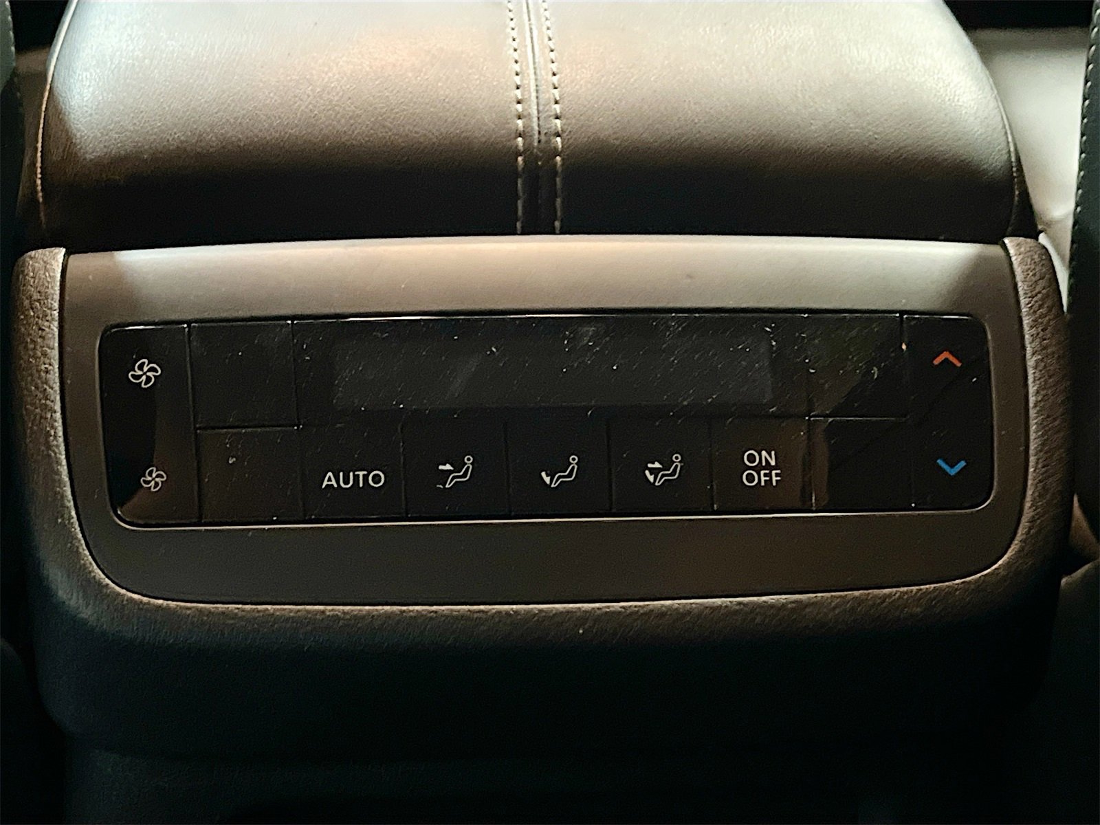 Used 2023 Nissan Pathfinder SL image 26