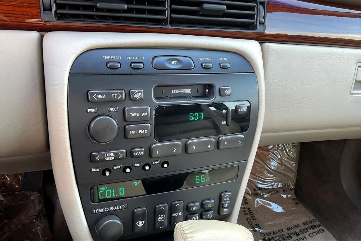 Used 1996 Cadillac Eldorado FWD image 14