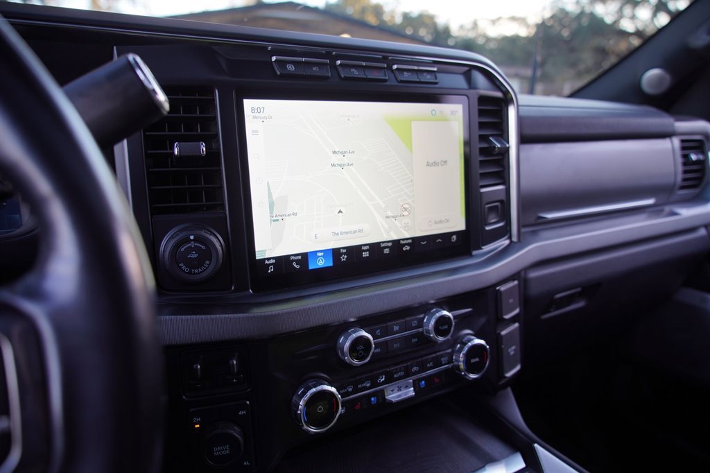 Used 2024 Ford F450 Platinum w/ FX4 Off-Road Package image 32