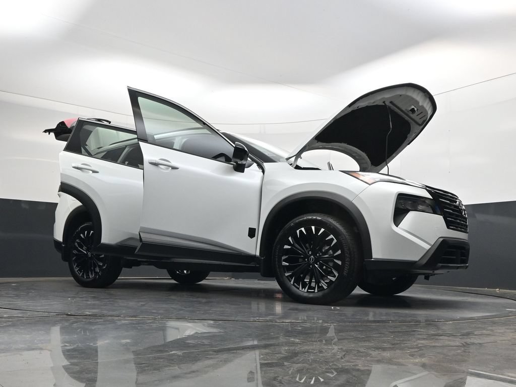 New 2026 Nissan Rogue Dark Armor FWD image 40