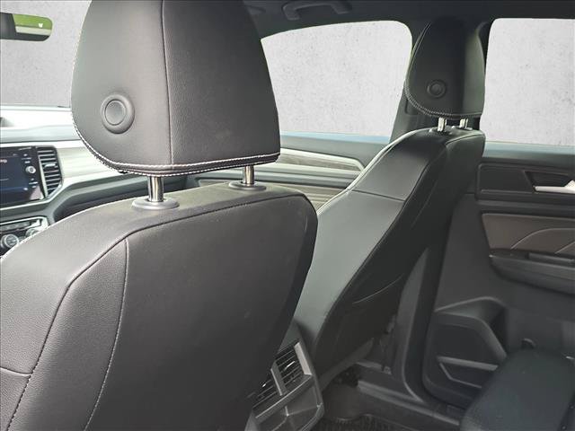 Certified 2023 Volkswagen Atlas Cross Sport SE FWD image 18
