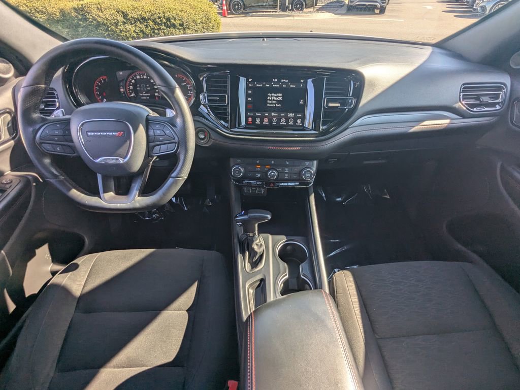 Used 2023 Dodge Durango GT image 2