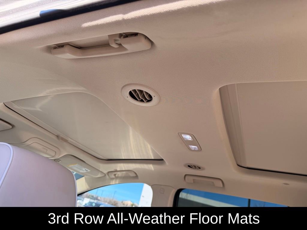 Used 2023 Buick Enclave Avenir FWD image 25