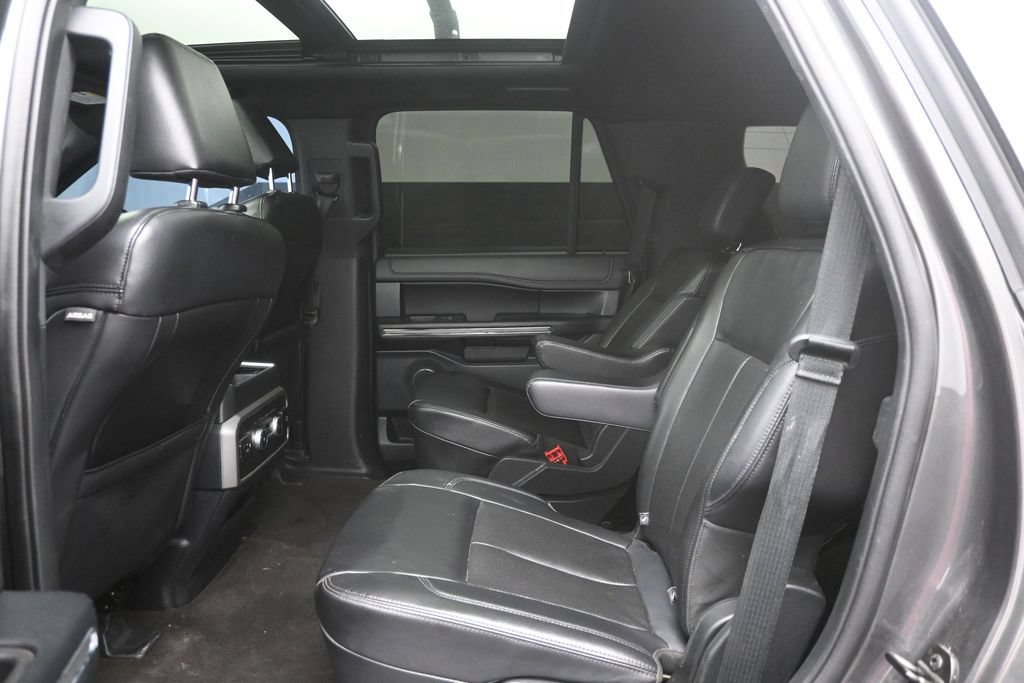 Used 2021 Ford Expedition XLT RWD image 25
