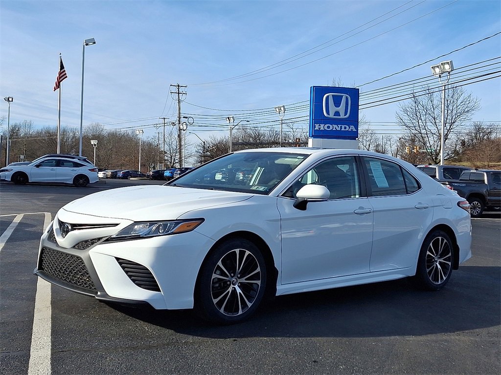 Used 2019 Toyota Camry SE image 6