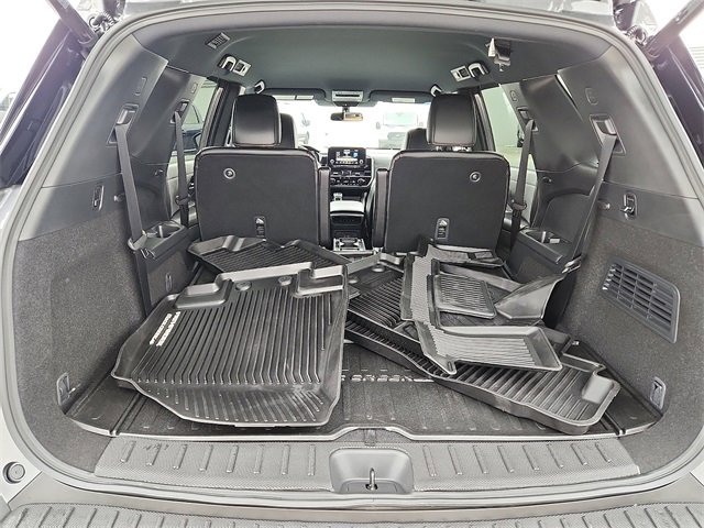 Used 2025 Nissan Pathfinder Rock Creek image 17