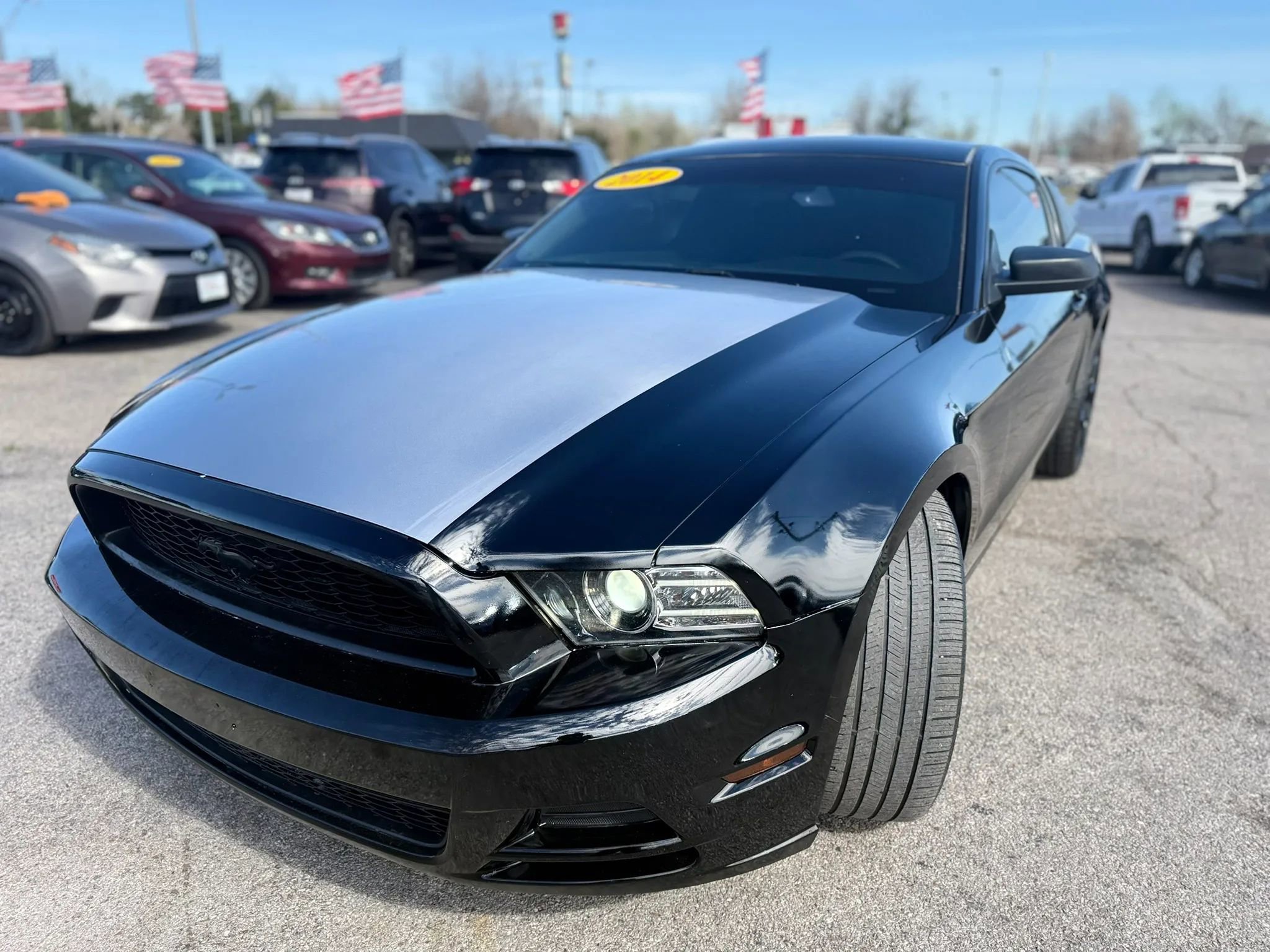 Used 2014 Ford Mustang Coupe RWD image 11