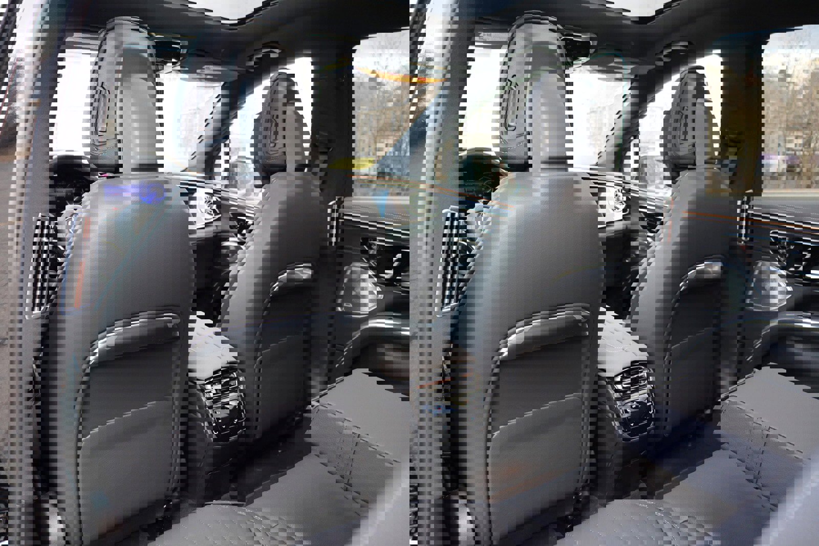 Used 2025 Mercedes-Benz EQS 450+ 4MATIC SUV w/ Winter Package image 14