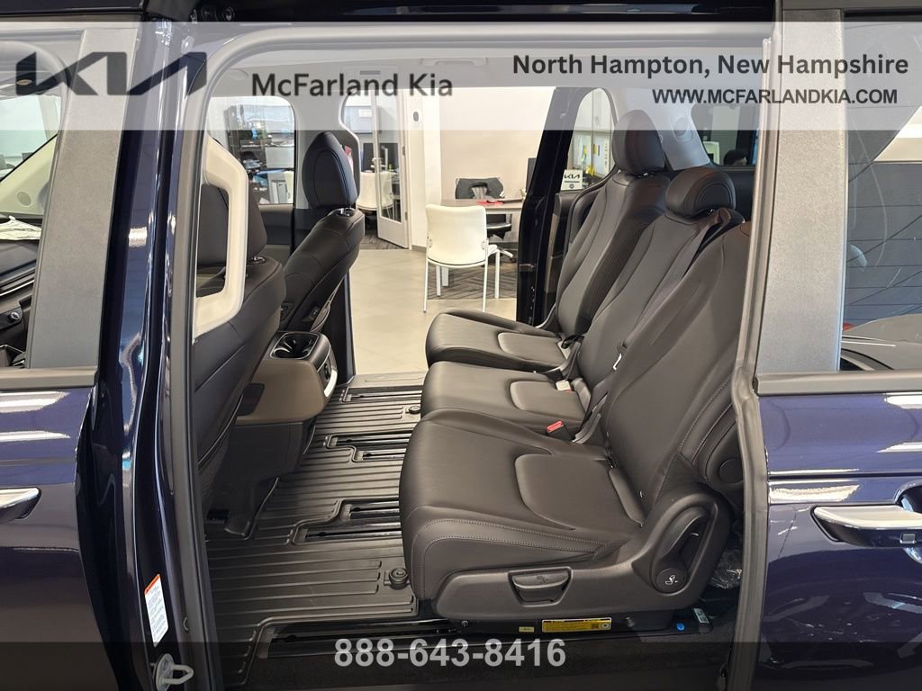 Used 2026 Kia Carnival EX image 9